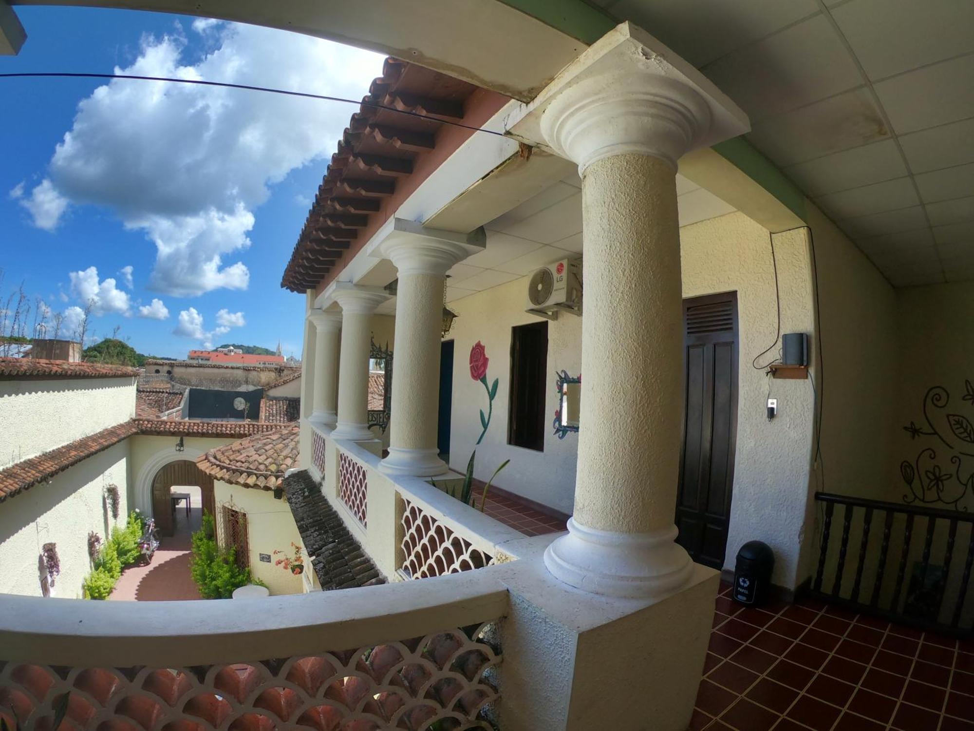 Ricks Hostel Santa Ana Exterior foto