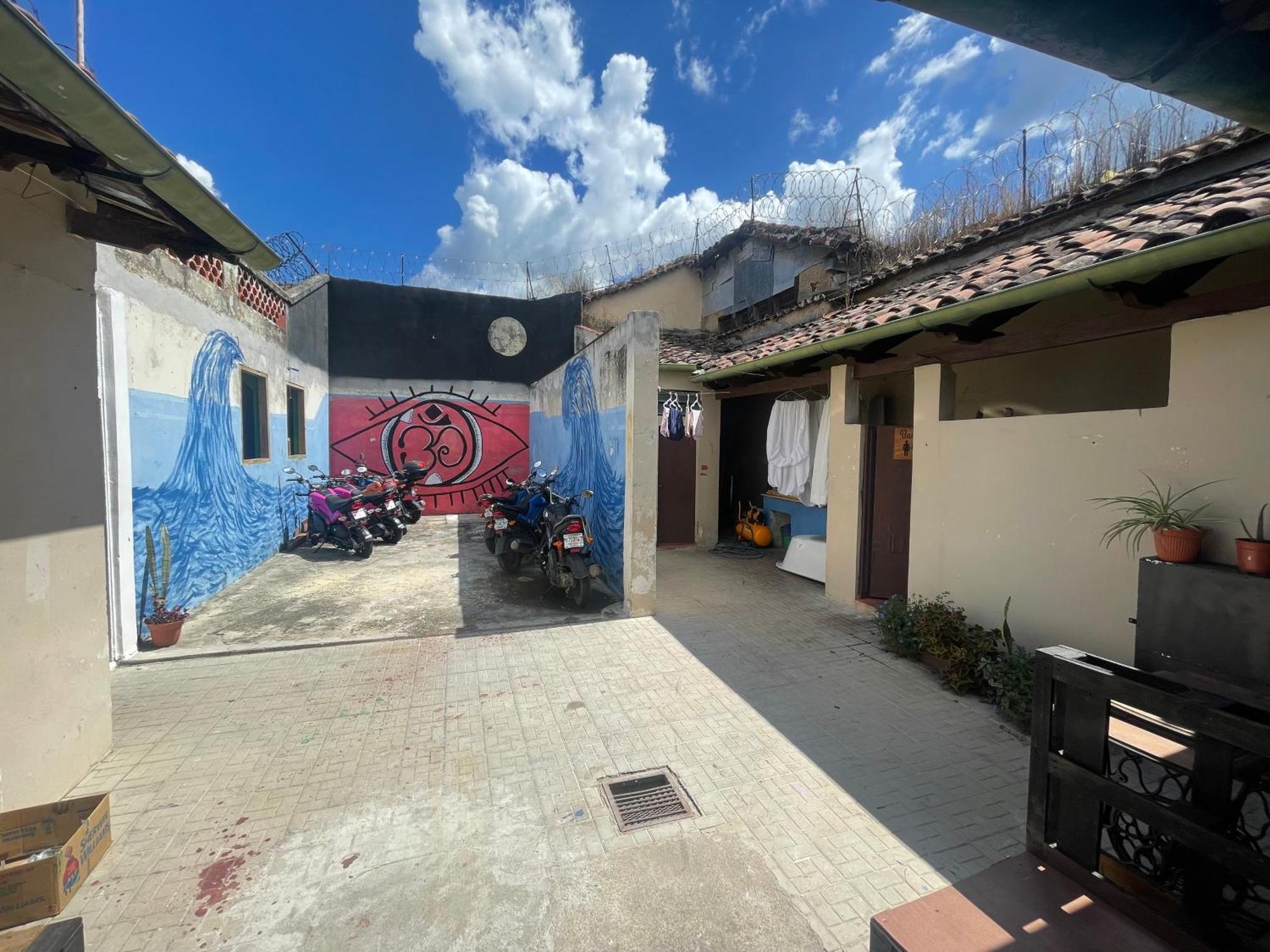 Ricks Hostel Santa Ana Exterior foto